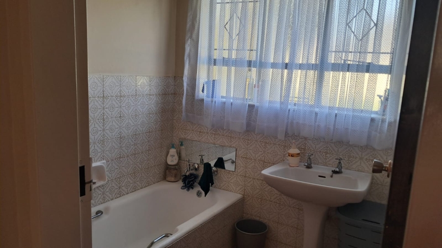 3 Bedroom Property for Sale in Meiringspark Ext 2 North West